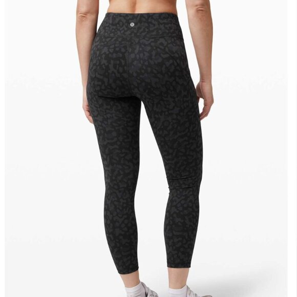 Lululemon Invigorate High-Rise Tight 25" Formation Camo Deep Coal Multi - Picture 6 of 6